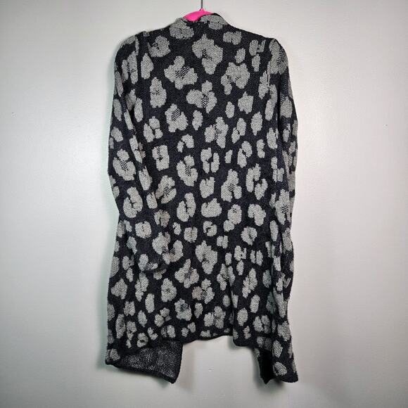 Nine West Open Cardigan Sweater Black Gray Animal Print Size Small Long Sleeve - Picture 2 of 6
